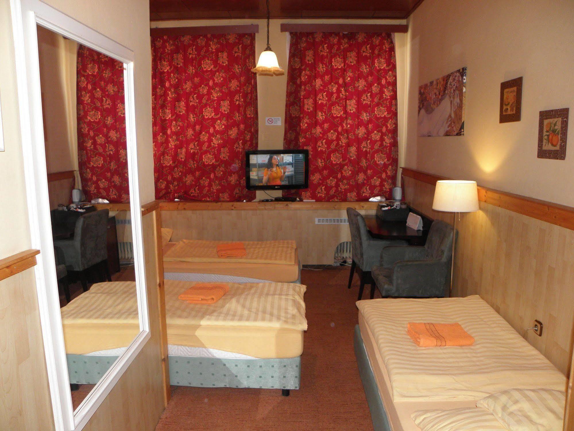 Hotel U Branky Stribro Luaran gambar